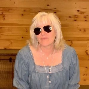 Meet your Posher, Cathy